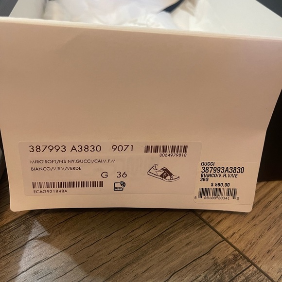 Gucci sneakers